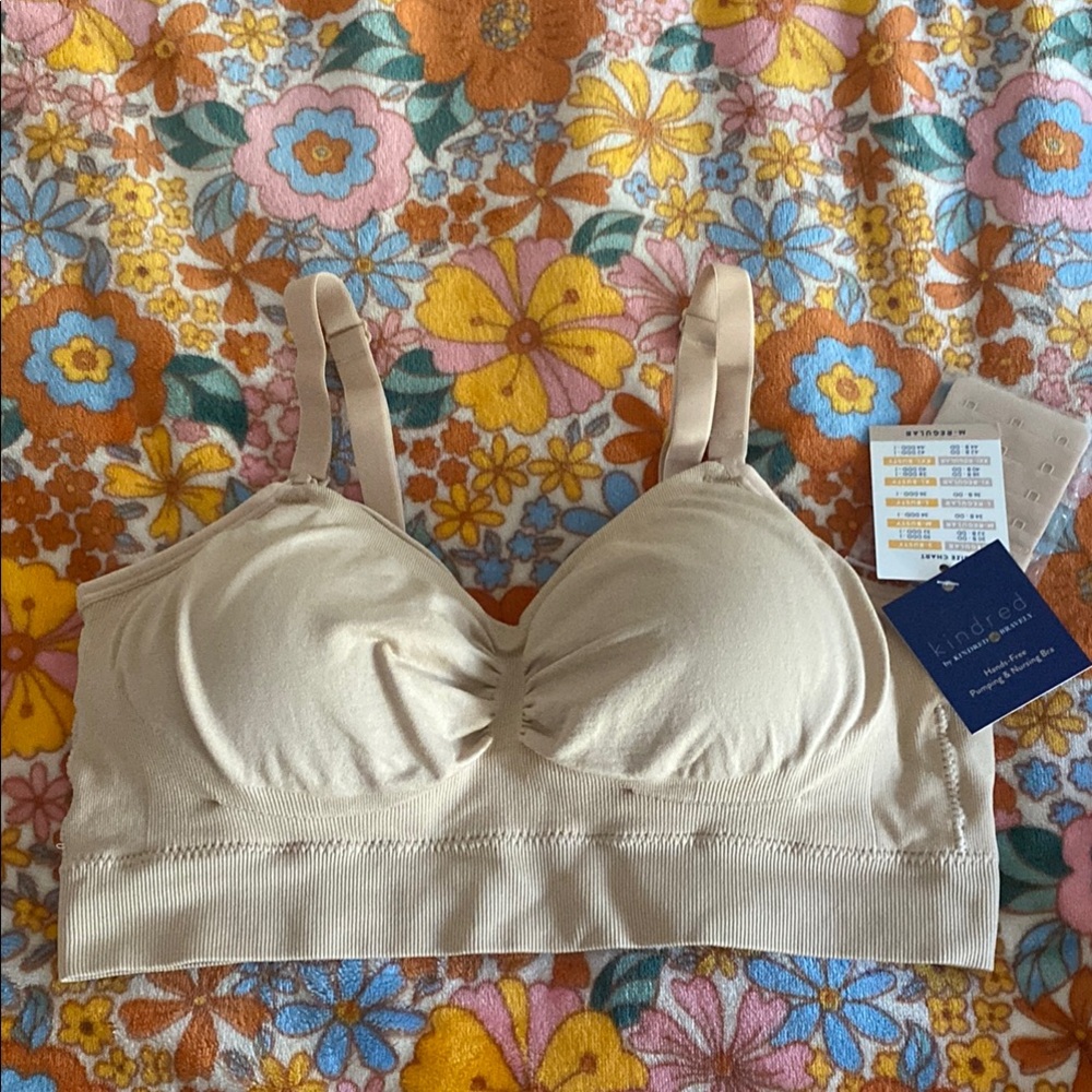 Kindred Bravely Hands-Free Pumping & Nursing Bra size Medium Regular